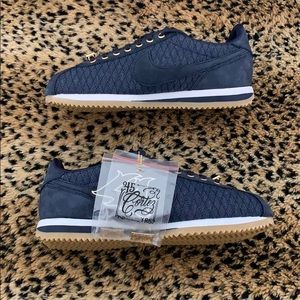 nike cortez mister cartoon obsidian